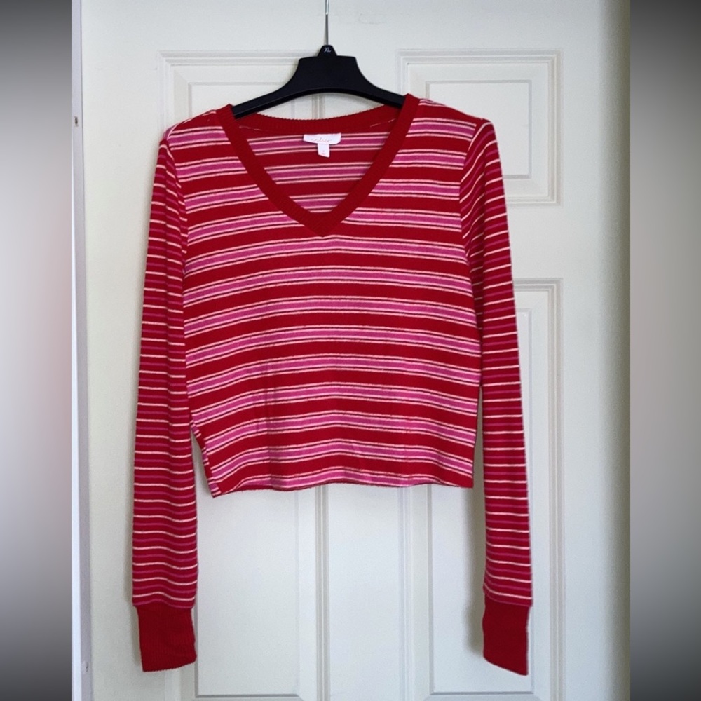Colsie Striped Red/Pink Cropped Sweater Women’s Medium